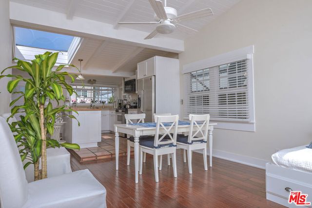 2323 Grand Canal, Venice, CA 90291