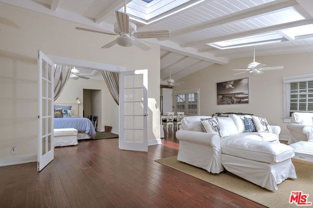 2323 Grand Canal, Venice, CA 90291