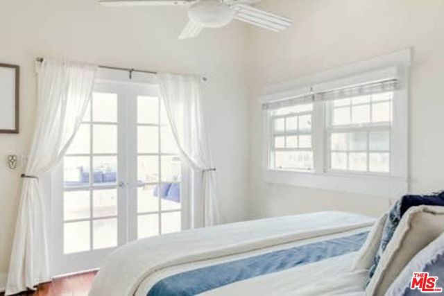 2323 Grand Canal, Venice, CA 90291
