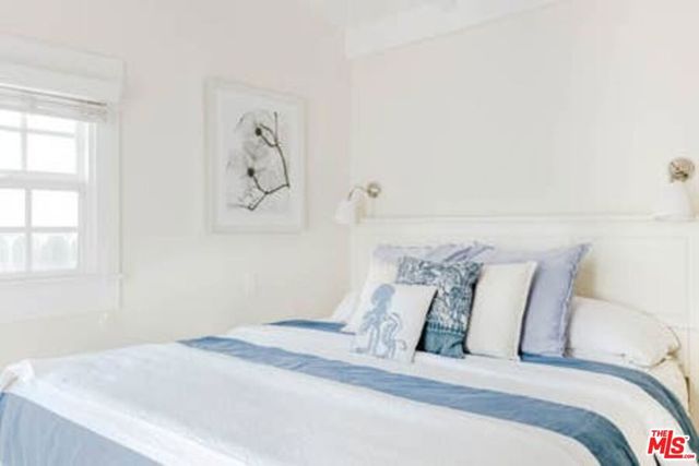2323 Grand Canal, Venice, CA 90291