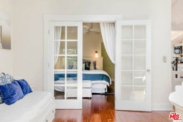 2323 Grand Canal, Venice, CA 90291