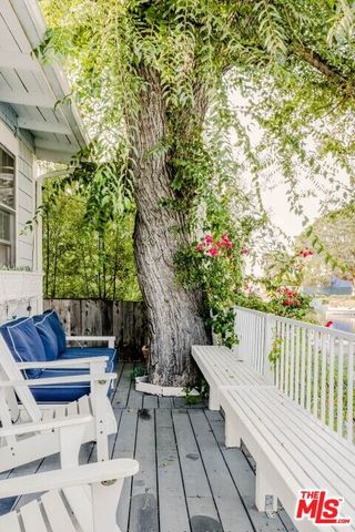 2323 Grand Canal, Venice, CA 90291