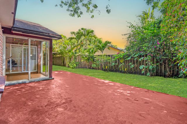 5441 SW 155th Place, Miami, FL 33185