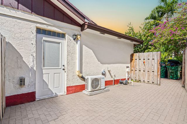 5441 SW 155th Place, Miami, FL 33185