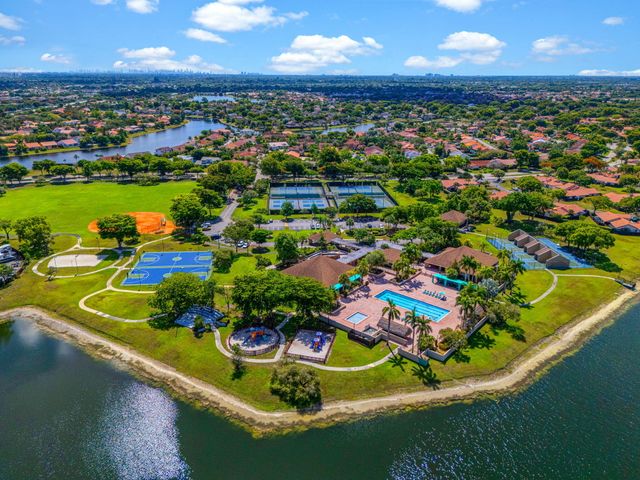 5441 SW 155th Place, Miami, FL 33185