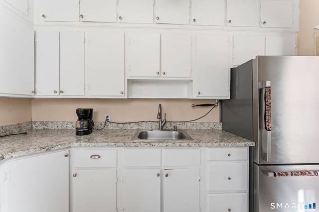 38 Kensington Street, Manchester, CT 06040