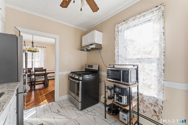 38 Kensington Street, Manchester, CT 06040