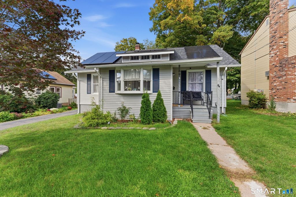 38 Kensington Street, Manchester, CT 06040