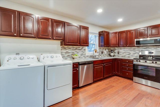 1720 N Robbins St, Augusta, KS 67010