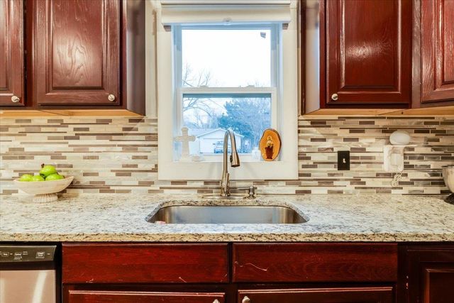 1720 N Robbins St, Augusta, KS 67010