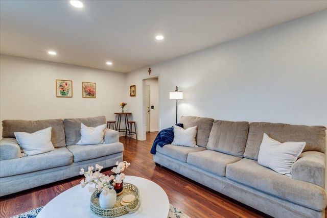 1720 N Robbins St, Augusta, KS 67010