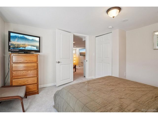 1525 Holly St, Denver, CO 80220