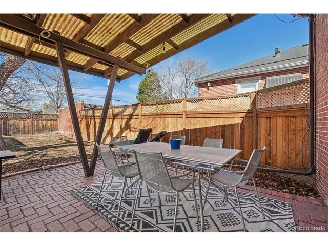 1525 Holly St, Denver, CO 80220