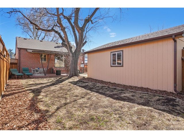 1525 Holly St, Denver, CO 80220