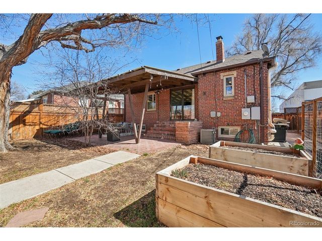 1525 Holly St, Denver, CO 80220