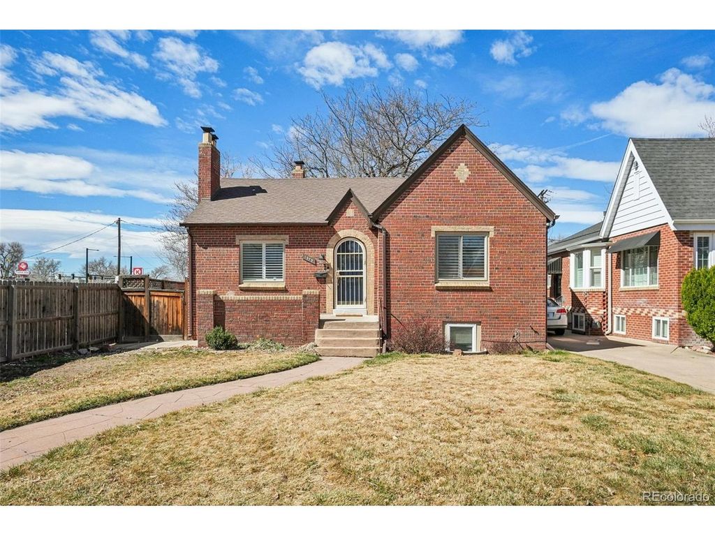 1525 Holly St, Denver, CO 80220