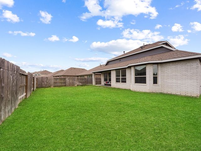 18925 Lazzaro Springs Drive, New Caney, TX 77357