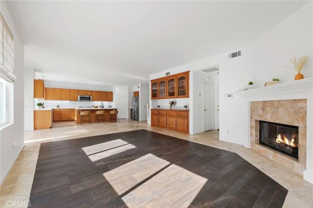 75 Ashford, Irvine, CA 92618