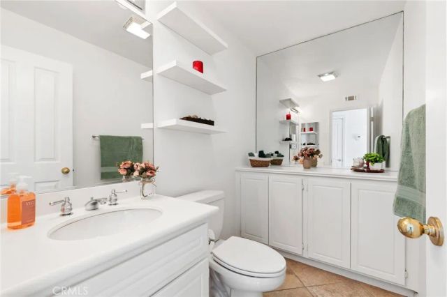 75 Ashford, Irvine, CA 92618