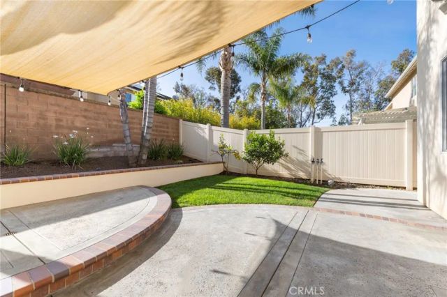 75 Ashford, Irvine, CA 92618