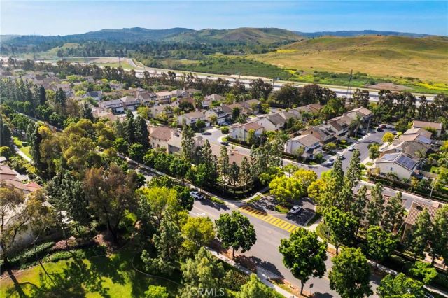 75 Ashford, Irvine, CA 92618