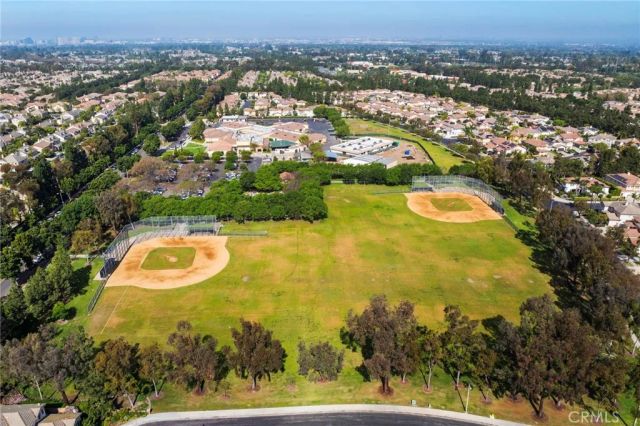 75 Ashford, Irvine, CA 92618