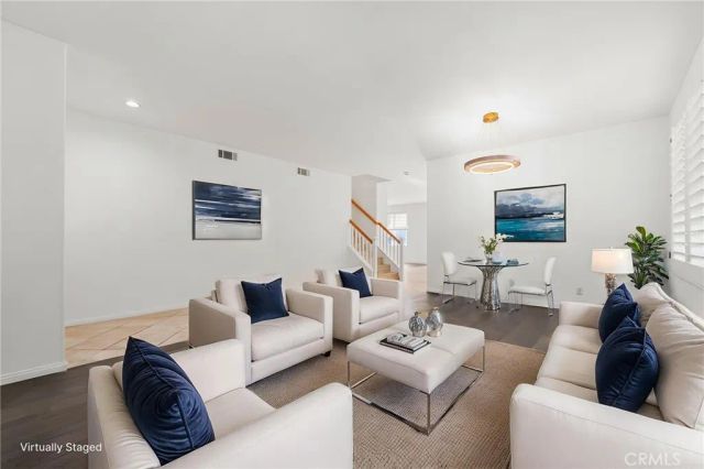 75 Ashford, Irvine, CA 92618