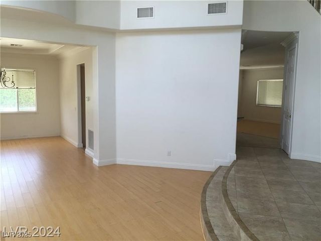 5147 Villa Vecchio Court, Las Vegas, NV 89141