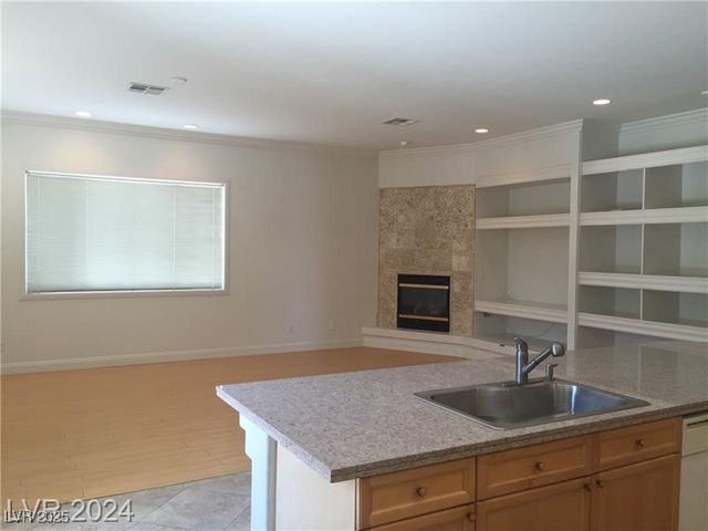5147 Villa Vecchio Court, Las Vegas, NV 89141