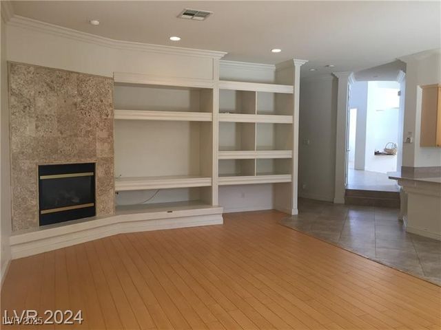 5147 Villa Vecchio Court, Las Vegas, NV 89141