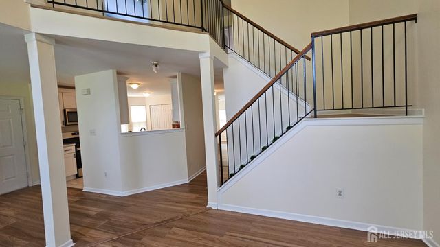 405 Cobblestone Court, South Brunswick, NJ 08852