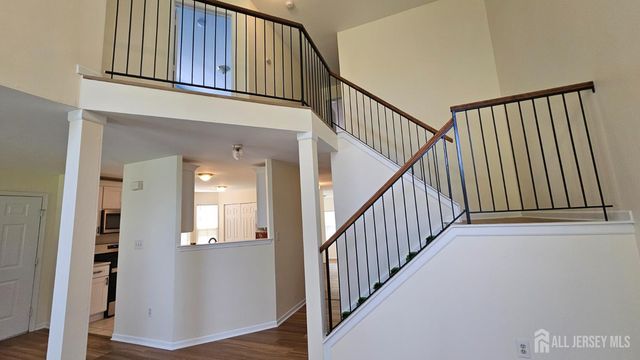 405 Cobblestone Court, South Brunswick, NJ 08852