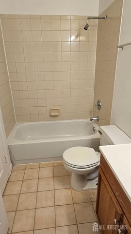 405 Cobblestone Court, South Brunswick, NJ 08852