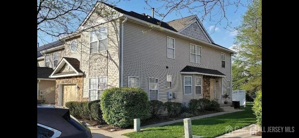 405 Cobblestone Court, South Brunswick, NJ 08852