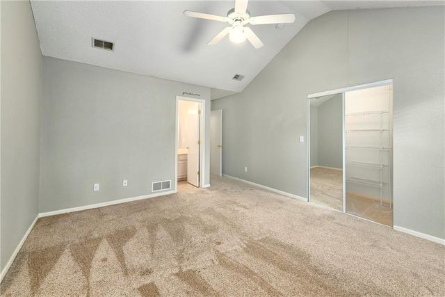 6033 NE Moonstone Drive, Lee's Summit, MO 64064