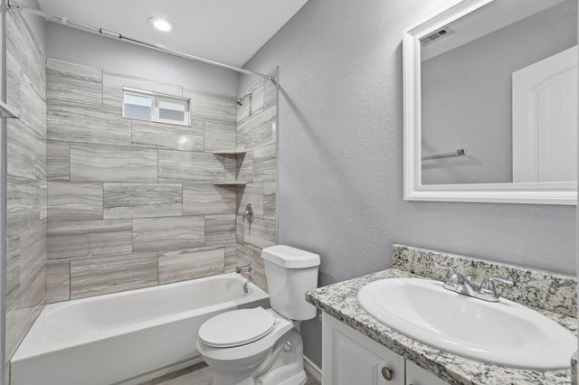 16680 E Ivanhoe, Montgomery, TX 77316