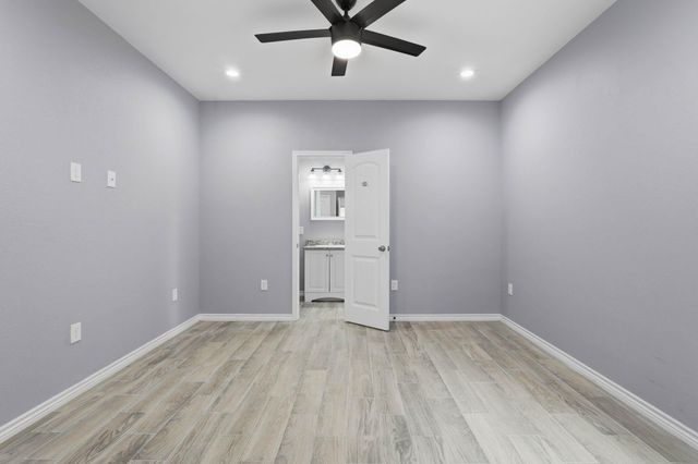 16680 E Ivanhoe, Montgomery, TX 77316