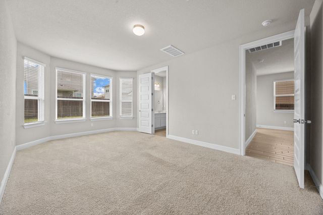 213 Graver ST, Georgetown, TX 78626