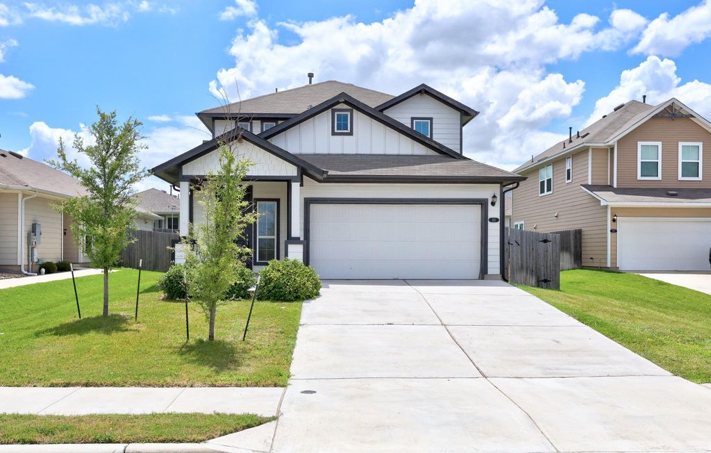 213 Graver ST, Georgetown, TX 78626