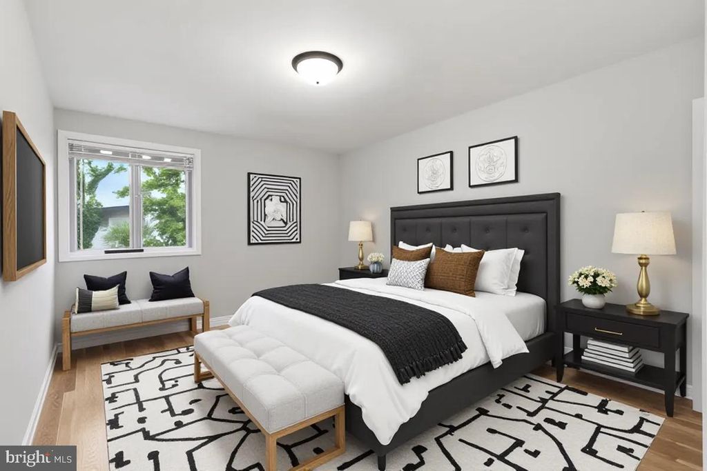 Image 12 of property listing at 2312 EWING AVE #9, Suitland, MD 20746