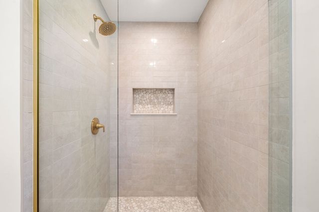 5 Lee Avenue, Wilmington, MA 01887