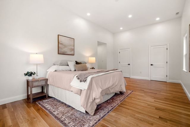 5 Lee Avenue, Wilmington, MA 01887