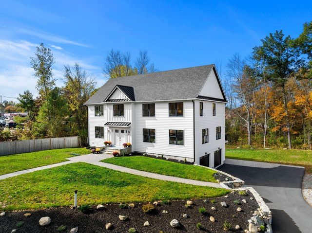 5 Lee Avenue, Wilmington, MA 01887