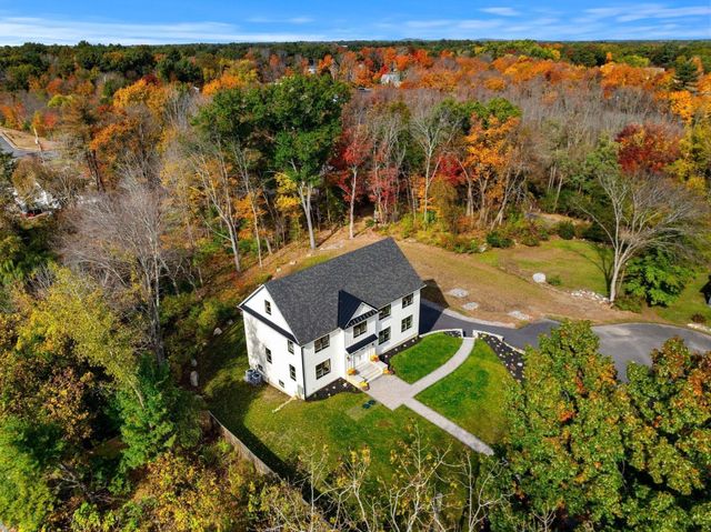 5 Lee Avenue, Wilmington, MA 01887