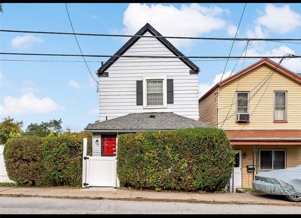 5221 Schenley Ave, Garfield, PA 15224