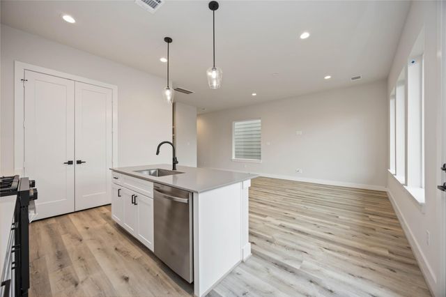 6111 De Campo Street, Houston, TX 77091