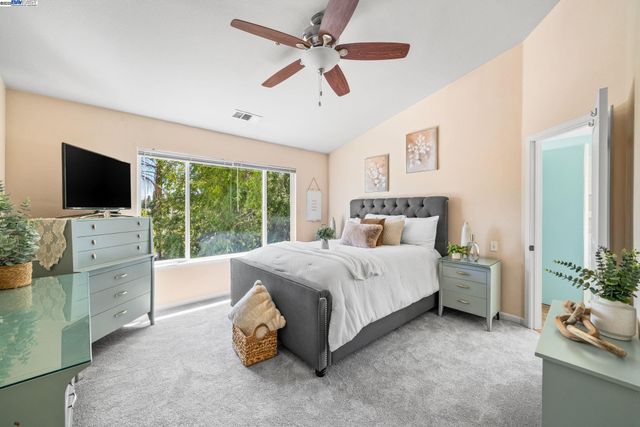 635 Eliot Dr, Livermore, CA 94551