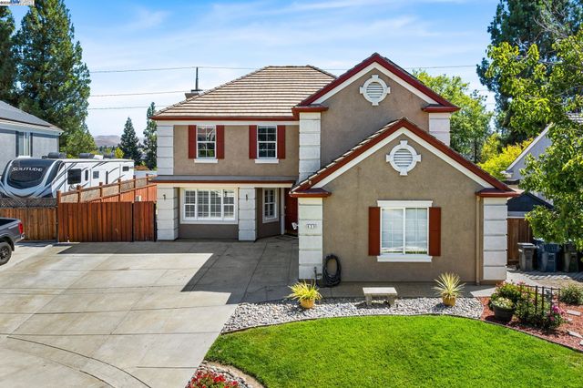 635 Eliot Dr, Livermore, CA 94551