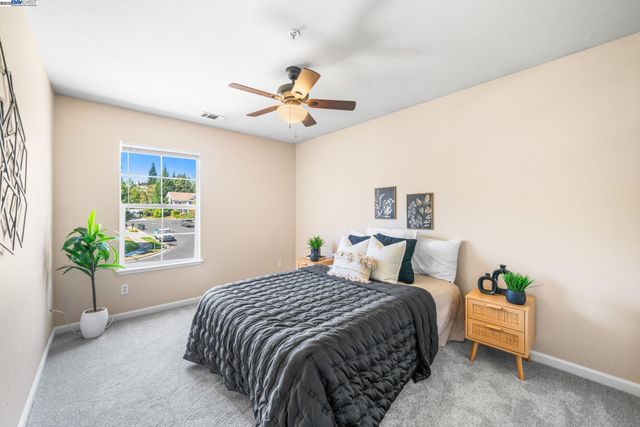 635 Eliot Dr, Livermore, CA 94551