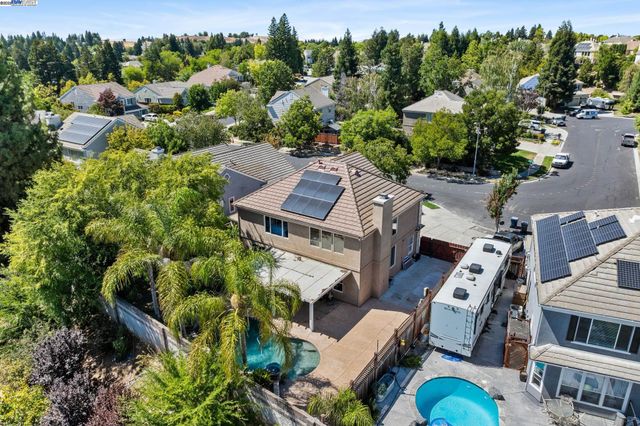 635 Eliot Dr, Livermore, CA 94551